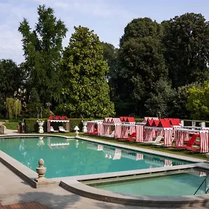 Hotel Four Seasons